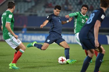 Solanke schiet Engeland naar halve finale WK Onder 20