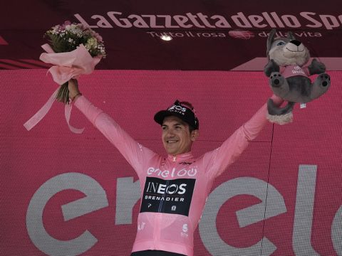 TV-gids: klassement Giro kan in 15 etappe op Cogne-top door elkaar worden gehusseld