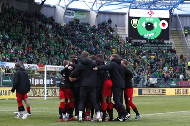 Excelsior promoveert naar de Eredivisie via pingels na absurde nacompetitiefinale bij ADO