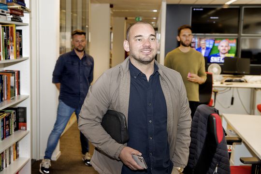Dikke Ibiza-domper voor Wesley Sneijder: villa verkocht voor 1 miljoen minder dan vraagprijs