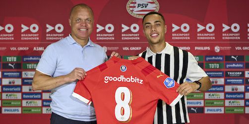 PSV bedingt bij FC Barcelona koopoptie op Sergiño Dest