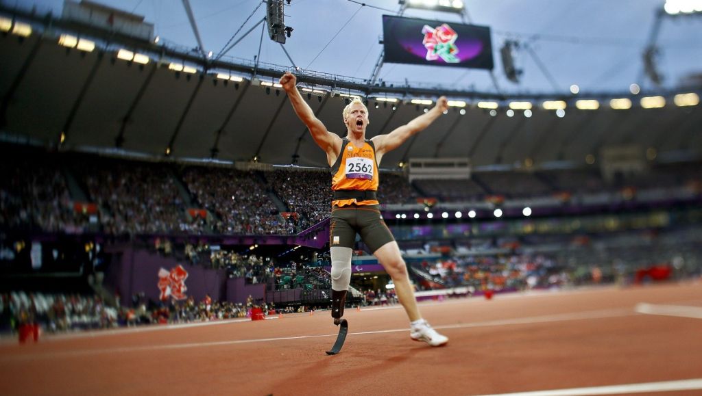 Paralympisch sporter Hertog mag niet deelnemen met 'blade'