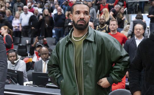 🤑 | Drake zet opnieuw miljoenenbedrag in op UFC-wedstrijden: hier check JIJ UFC 287