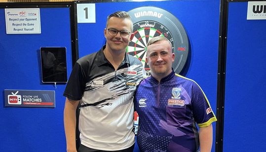 Gian van Veen naar gedroomde finale op PDC jeugd-WK