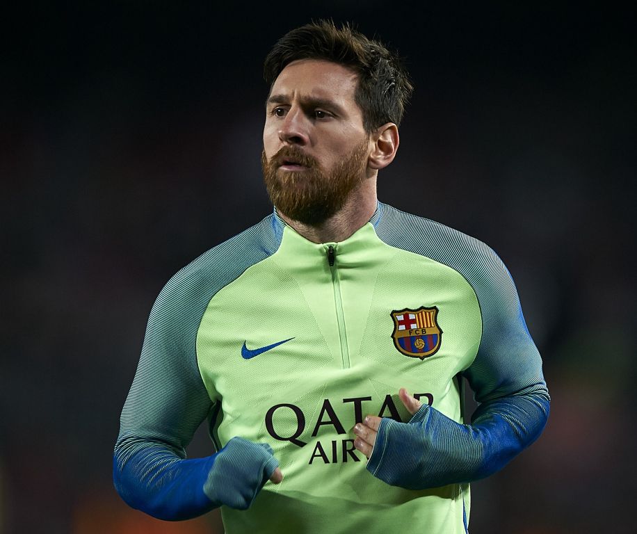 HUH? 'Messi heeft zes maanden geleden al bijgetekend'