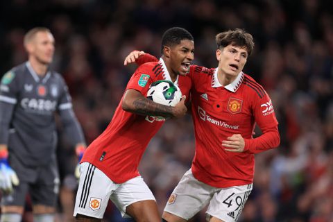 Manchester United bekert verder na spektakelzege op Aston Villa in League Cup