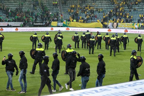 Supporters met stadionverbod waren aanwezig bij rellen ADO in het stadion