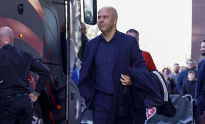 Slot en Te Kloese doen oproep aan Feyenoorders: 'Niet nog meer negativiteit over ons heen'