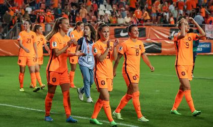 Nieuwe FIFA-ranking bekend: Oranje Leeuwinnen blijven in top 10