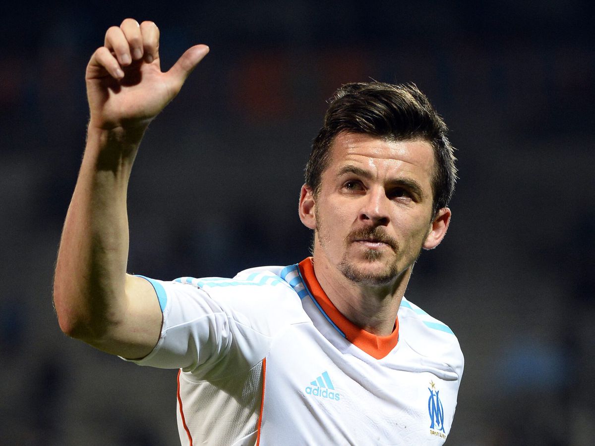 🎥​ | Engelsman Joey Barton duikt op in uitvak van Marseille in Champions League-pot tegen Spurs