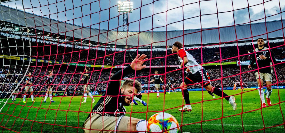 Kuip bomvol Feyenoord-fans tijdens bekerkraker met Ajax