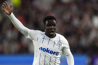 Feyenoord-target Wilfried Gnonto tekent meerjarige deal bij Leeds United