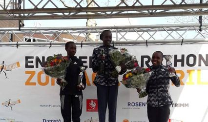 Keniaanse Chepkwony rent naar nieuw parcoursrecord op Enschedese marathon