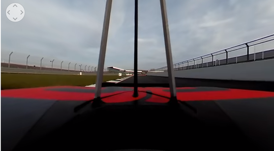 'Rijd mee' met Max' eerste rondjes in de RB15 (video)