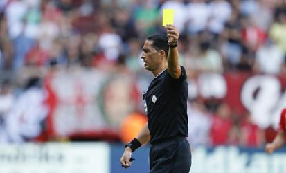 De Klassieker: Serdar Gözübüyük fluit zondag Ajax - Feyenoord