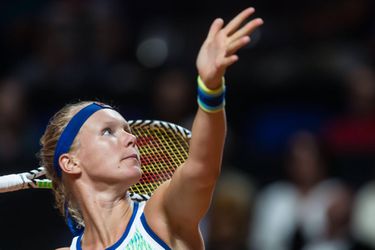 Bertens heeft totale controle in kwartfinale Stuttgart en slaat favoriete Kerber naar huis