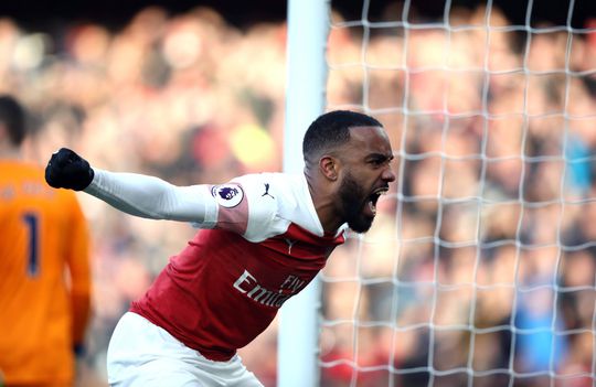 Check hier hoe Arsenal plek 4 overneemt na clash met ManU