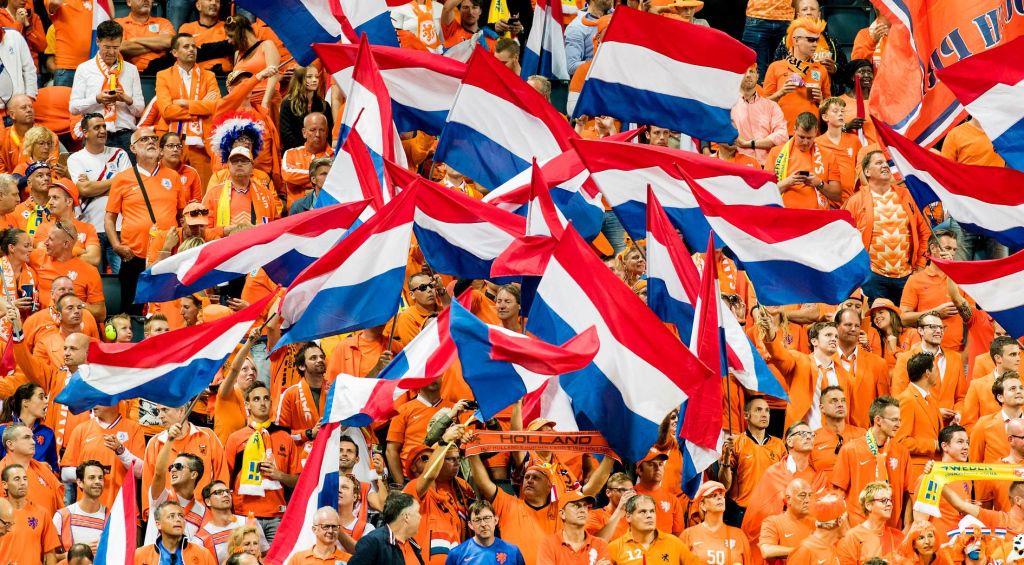 Oranje voor het eerst in 4 jaar weer eens gesteund door meer dan 1000 uitfans