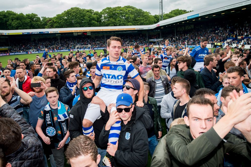 Er zitten ook helden tussen de De Graafschap-supporters (foto's)