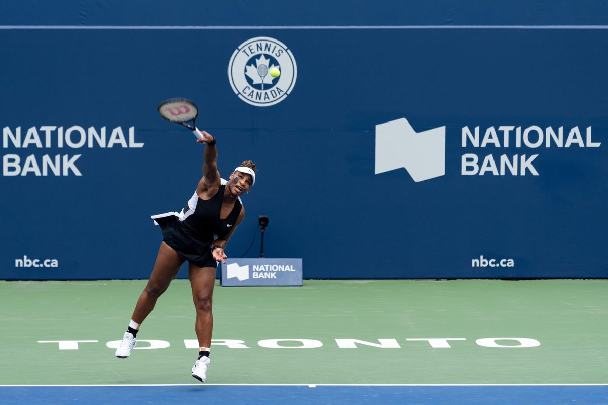 Serena Williams is het tennissen nog niet verleerd: boekt 1e winst op WTA-toernooi na 1 jaar