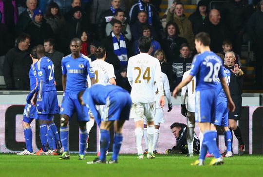 Ballenjongen van Swansea die door Eden Hazard werd geschopt is nu miljonair
