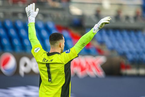Feyenoord-keeper Justin Bijlow is hard op weg om Conference League-finale te halen