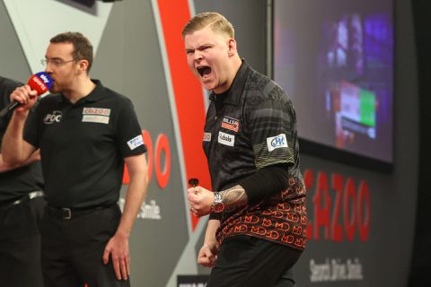 WK darts: Suljovic verslaat De Decker en treft Van Gerwen in de 3e ronde