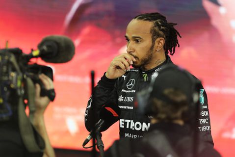 Natuurlijk! Fan lanceert petitie om Lewis Hamilton aan 8e F1-titel te helpen