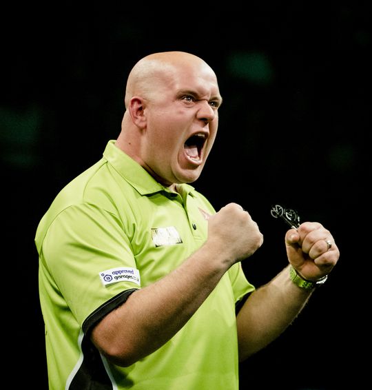 MvG wint van Barney in spektakelstuk, finale tegen Anderson