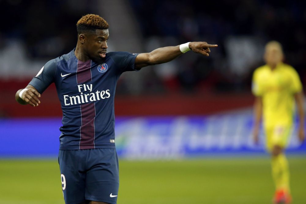 Crimineel Aurier komt Engeland niet in en mist Arsenal-uit