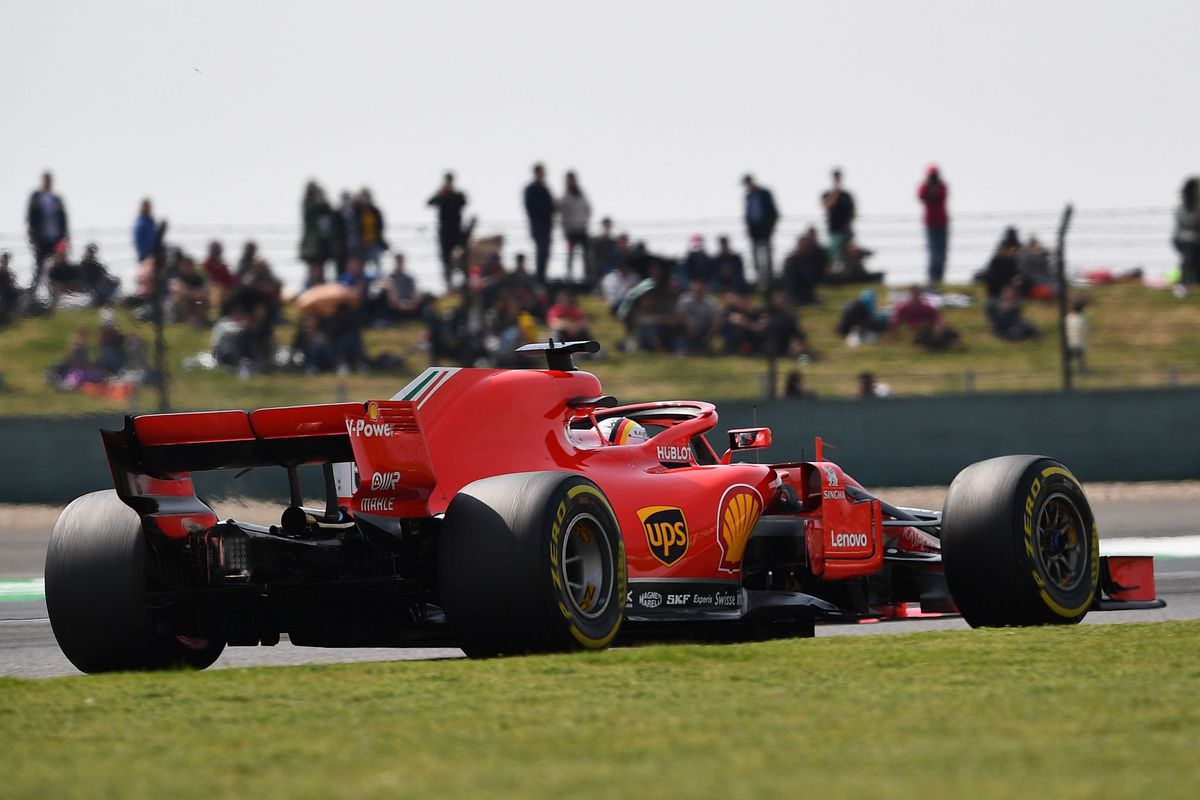 Sjoemelen Ferrari en Renault met de achtervleugel? De FIA reageert!