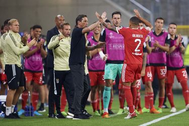 Schmidts Benfica kan Champions League ruiken, Tjaronn Chery schiet Maccabi Haifa naar zege