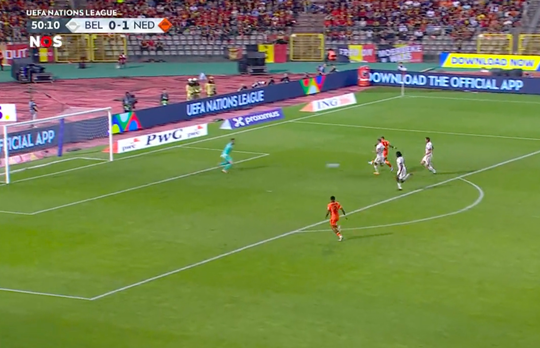 🎥 | Memphis knalt zich met dubbelslag voorbij Kluivert op Oranje-topscorerslijst