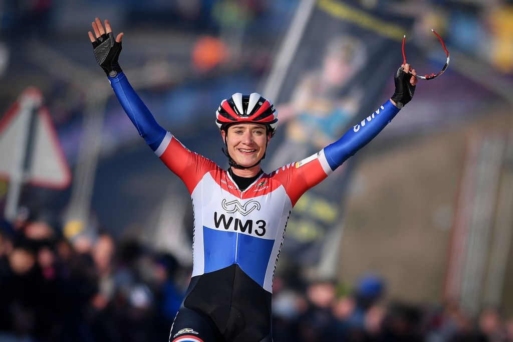 Welke Nederlandse veldrijdster wint de wereldtitel?