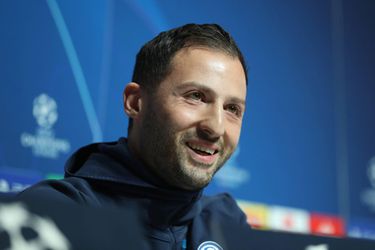 Schalke-trainer over bijna onmogelijke taak tegen Manchester City: 'Alles geven'