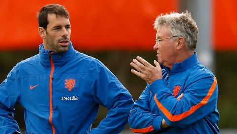 Klankbord hier, klankbord daar! 'PSV wil Guus Hiddink als mentor van Ruud van Nistelrooij'