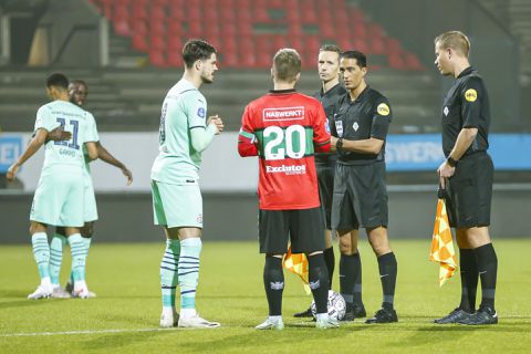 🎥 | Lasse Schöne - koning van de oliedomme gele kaarten - mist Gelderse derby door schorsing
