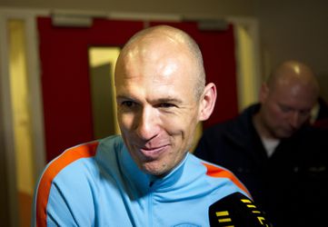 Robben, Strootman, Blind, Klaassen en Wijnaldum sluiten aan bij Oranje