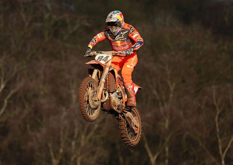 Motorcrosser Herlings pakt 100e GP-zege ooit op Sardinië