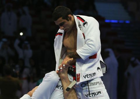 8-voudig wereldkampioen jiujitsu doodgeschoten door dronken man