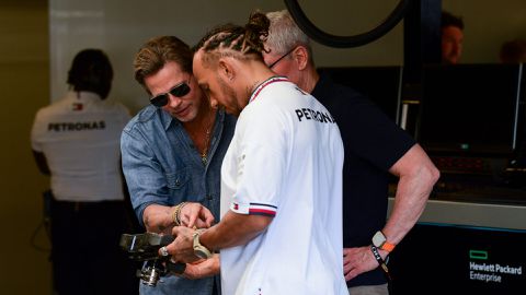 Lewis Hamilton lyrisch over zijn eigen racefilm met Brad Pitt: 'Beste autoracefilm ooit'