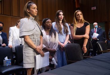Ruim 90 turnsters eisen 930 miljoen euro van FBI na falen in zaak-Nassar