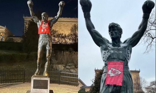 📸 | Super Bowl-zege Philadelphia? Chiefs-fans hangen merchandise aan 'vervloekt' beeld