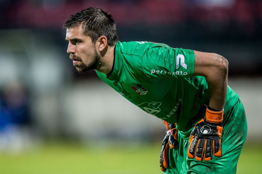 NEC breekt per direct met keeper Kirsten