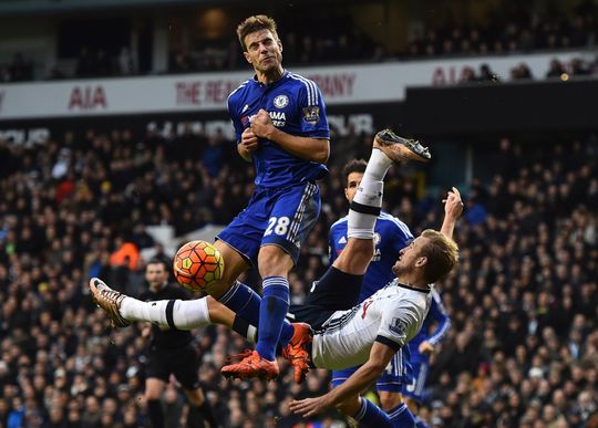 Mourinho heeft er weer een punt bij na 0-0 tegen Spurs