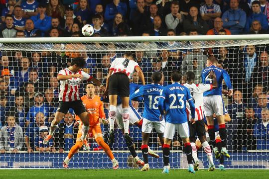 'PSV zal meer tevreden zijn met een gelijkspel dan Rangers'
