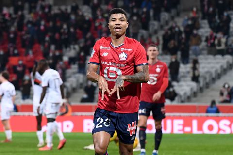 Sven Botman houdt net niet de nul bij winnend Lille, Strasbourg klimt naar plek 4 in Ligue 1