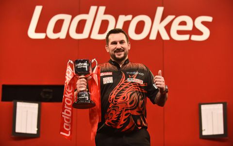 Eindelijk nieuws over The Masters: zo kijk je het eerste darttoernooi van het jaar bij Viaplay