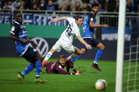 DFB Pokal: Borussia Mönchengladbach verslikt zich in Darmstadt