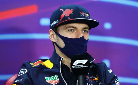 Verstappen klaagt met knipoog over nieuwe opzet op vrijdag: 'Kunnen we terug naar het oude schema?
